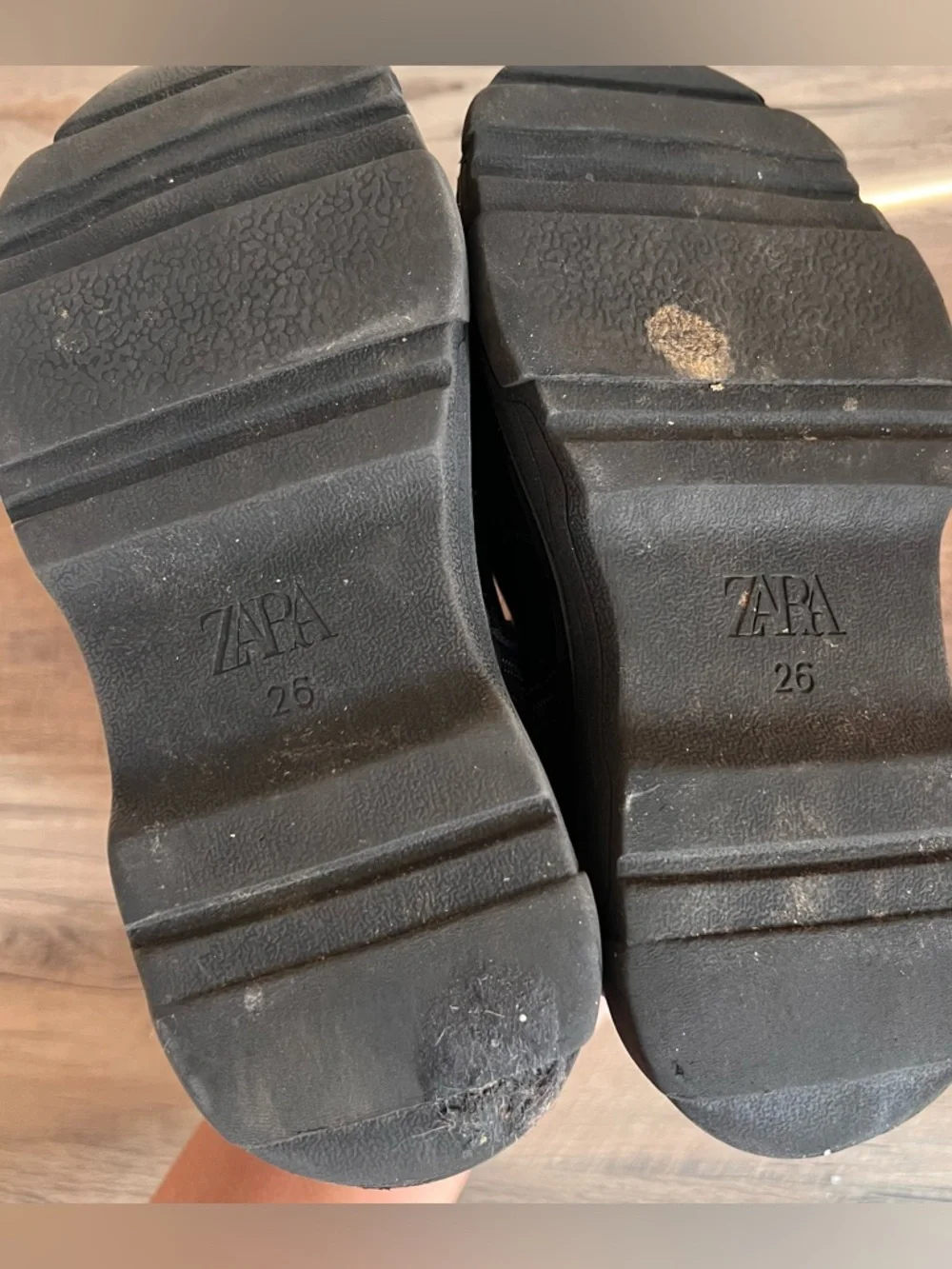 Zara size 26